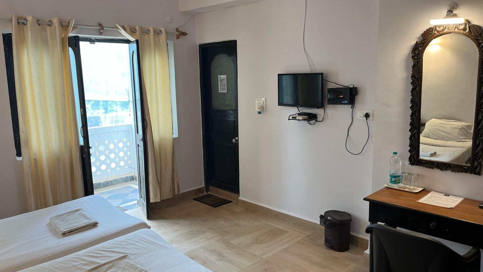 La Petite Guest House Богмало Экстерьер фото